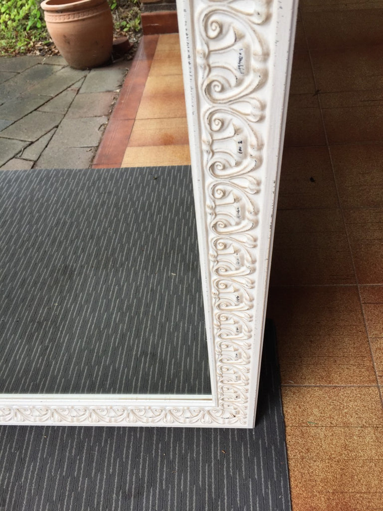 Leonessa Aged White Ornate Mirror